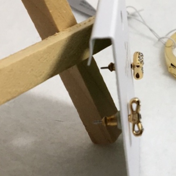 KSNY♠️GOLD PAVE READY SET BOW STUDS NWT🎀 - Picture 3 of 6